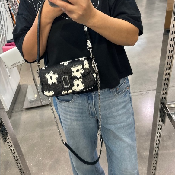 NWT! NEW! Marc Jacobs Clover Double J Daisy Convertible Shoulder Bag Black White - Picture 14 of 15